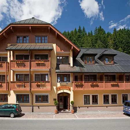 Hotel Dachstein West 3*