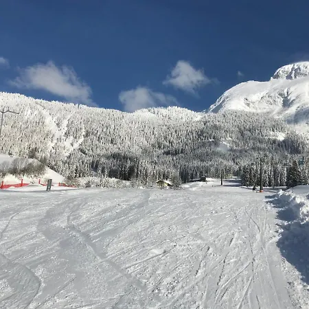 سبورتهوتيل داخشتاين ويست