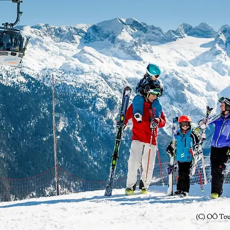 Hotel Dachstein West 3*