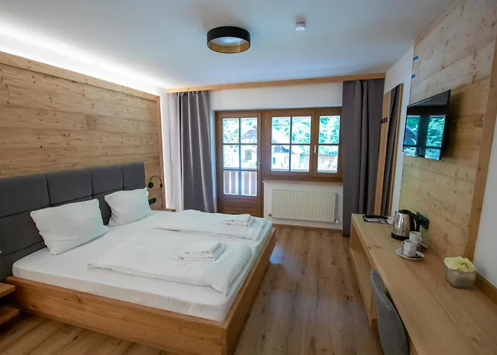 Hotel Dachstein West 3*